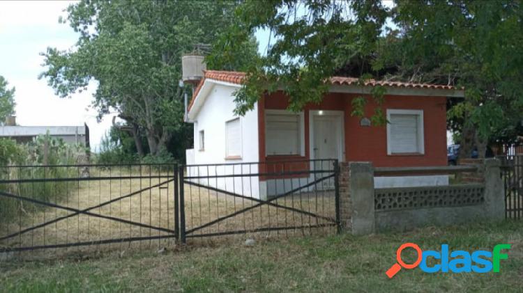 VENTA - CASA CON IMPORTANTE LOTE