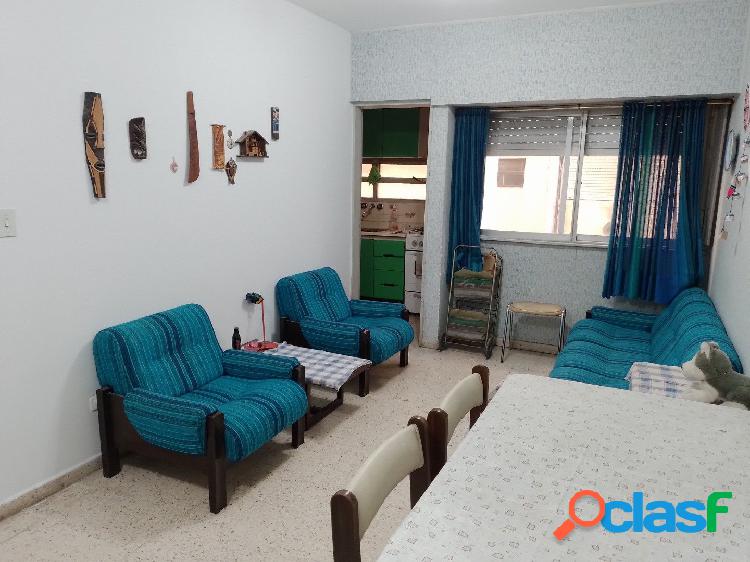 Venta Departamento 2 ambientes - Cfte - Moreno 2500