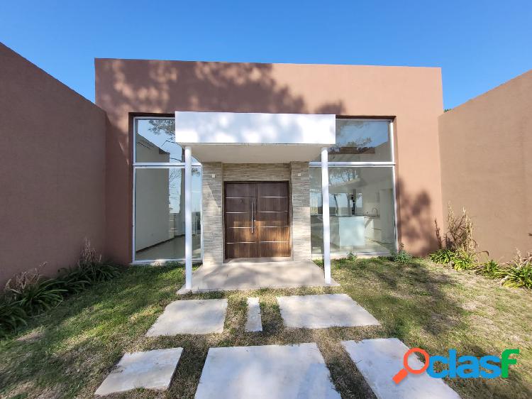 CASA VILLA ROBLES EN VENTA