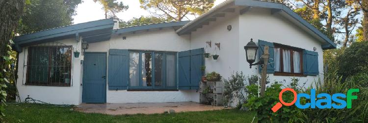 Casa de 4 ambientes -Zona Sur - Villa Gesell