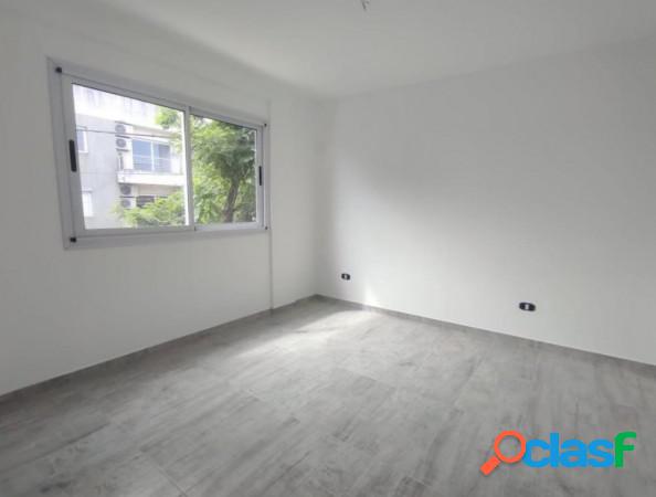 DEPARTAMENTO 2 AMBIENTES PLANTA BAJA, DTO A. AL FRENTE CON