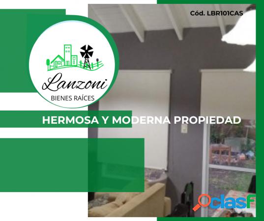 HERMOSA VIVIENDA UNIFAMILIAR DE MODERNA CONSTRUCCIÓN -
