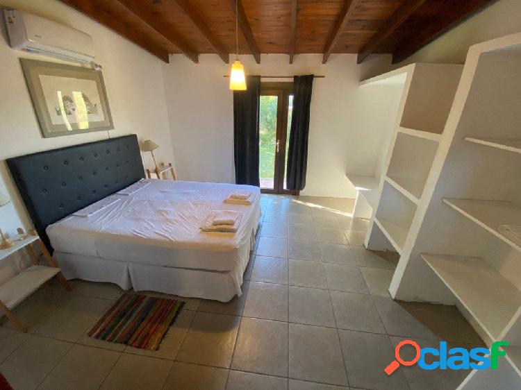 CHALET BARRIO LA ARMONIA. Chalet en Venta.