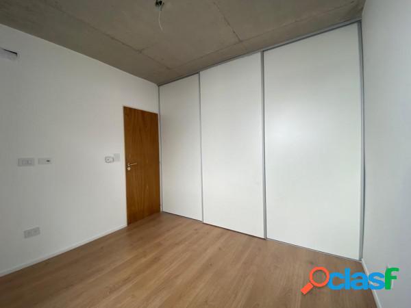 Duplex 4 AMBIENTES en Alquiler Castelar Sur