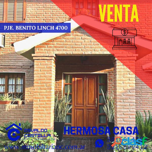 VENTA HERMOSA CASA PJE. BENITO LYNCH 4700