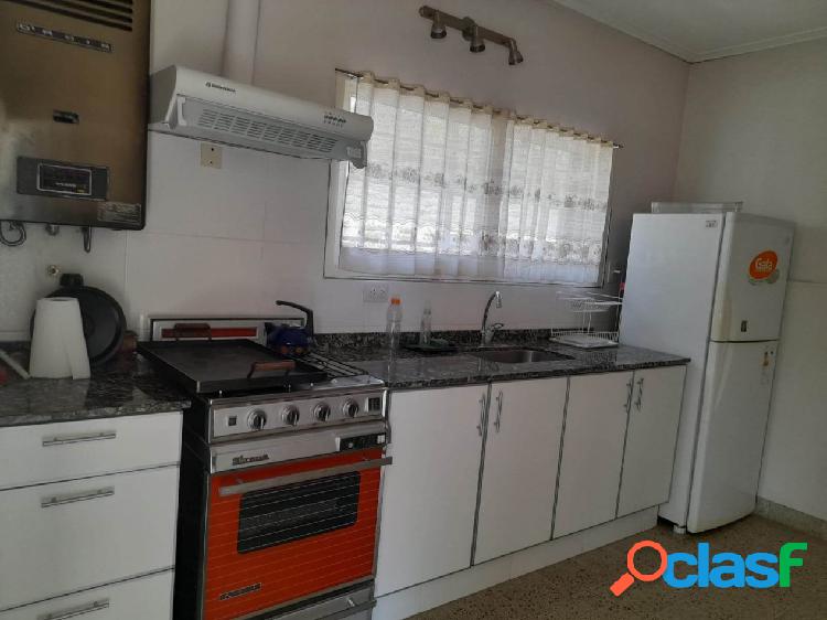 VENTA: CASA DE FIN DE SEMANA EN BARRIO GALVEZ - Ref. 985