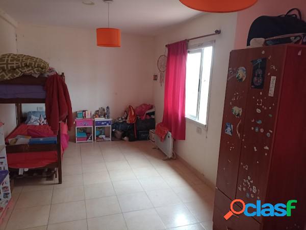 CASA A LA VENTA SAN BENITO CALLE ARTURO ILLIA