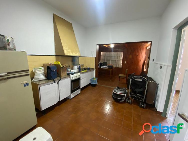 ALQUILER CASA BARRIO TALLERES - DESTINO COMERCIAL