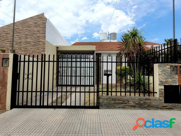 BARRIO LOS PLÁTANOS EXCELENTE DUPLEX PARA LA VENTA