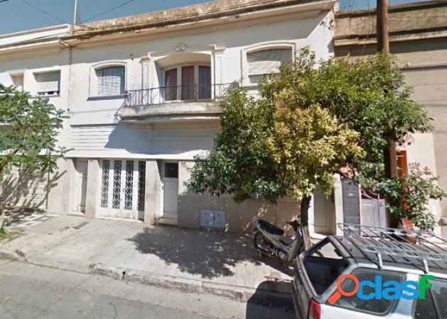 OPORTUNIDAD!!! - PROPIEDAD A RECICLAR - B° PUEYRREDON