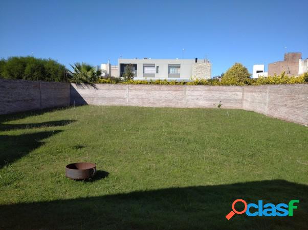 Alquiler Casa 2 dormitorios en Cantegril, Funes