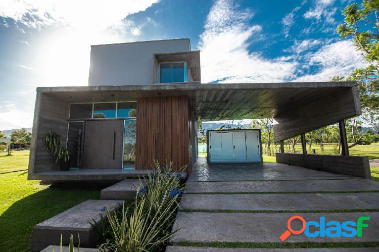 Espectacular Casa en 2 plantas en el Country San Pablo