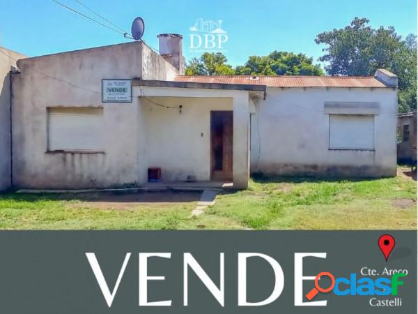 Se vende casa a reciclar.