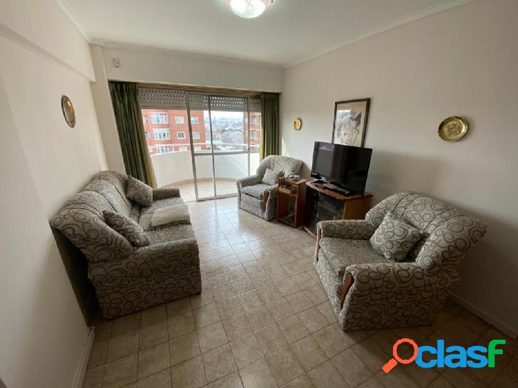 VENTA 4 ambientes con balcon y cochera, Villa Primera