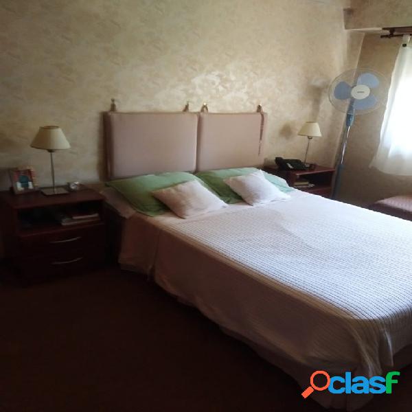 ALQUILER 36 MESES, DPTO 2 AMB. CON BALCON, ZONA PZA. MITRE/