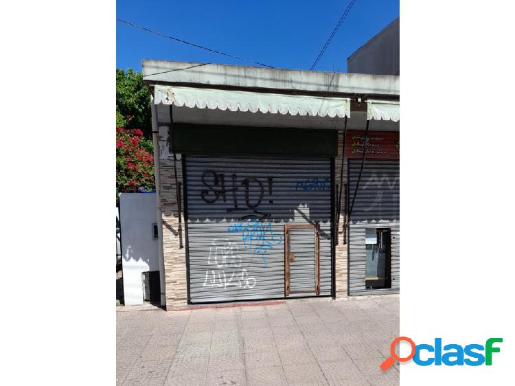 IMPECABLE LOCAL COMERCIAL EN ALQUILER. SOBRE CALLE CERRITO