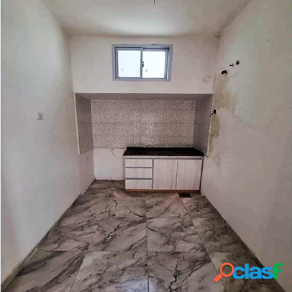 VENDO PH 2 AMBIENTES CON PATIO