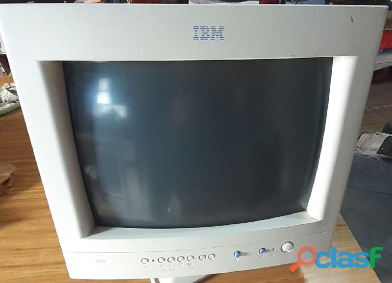 Monitor IBM funcionando vintage modelo 6540 00E