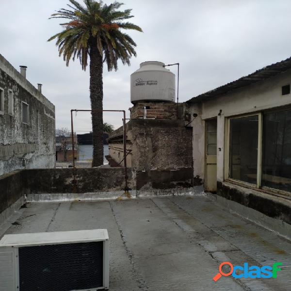 PH 4 AMBIENTES, A RECICLAR, CON TERRAZA, OPORTUNIDAD!