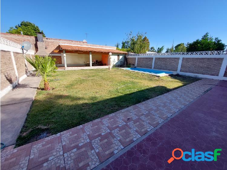 VENTA · CASA · PILETA · IMPECABLE · 3 DORMITORIOS