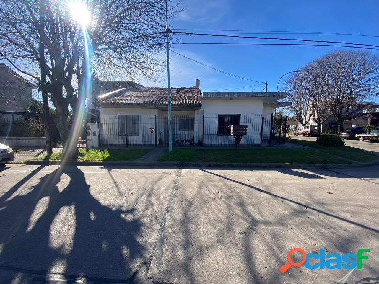 VENTA PH DE 3 AMB + OTRO DE DOS AMB - AMBOS A LA CALLE EN