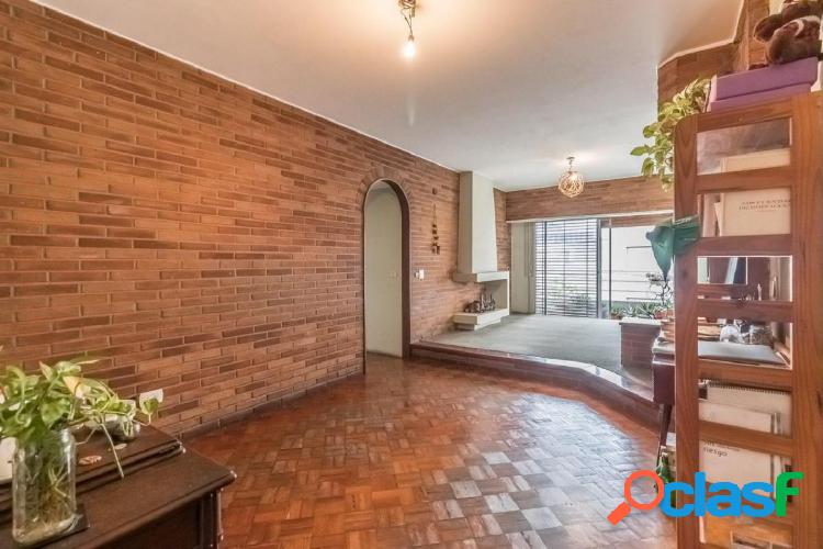 Venta Departamento de 4 Ambientes con Dependencia y Balcon