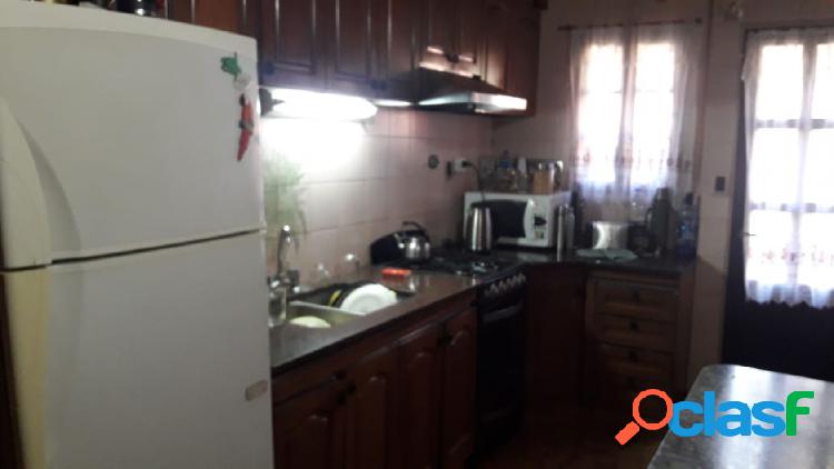 CASA 4 AMBIENTES EN VENTA - CENTRO DE DERQUI, PILAR