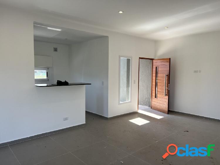 CASA EN VENTA EN PILAR BARRIO SAN RAMON