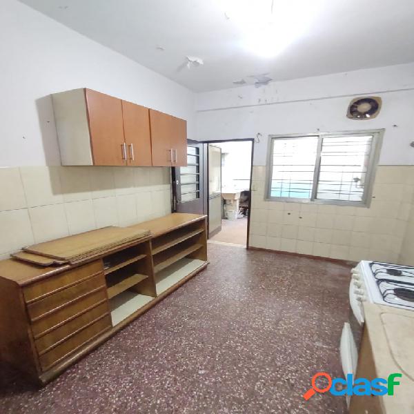 VENTA EN BLOCK - CASA TIPO PH PARA DOS FAMILAS - OPORTUNIDAD