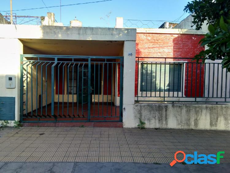 Casa a remodelar en Zona Norte