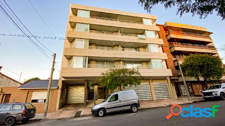 VENTA DEPARTAMENTO 2 AMBIENTES CHAUVIN BALCON COCHERA