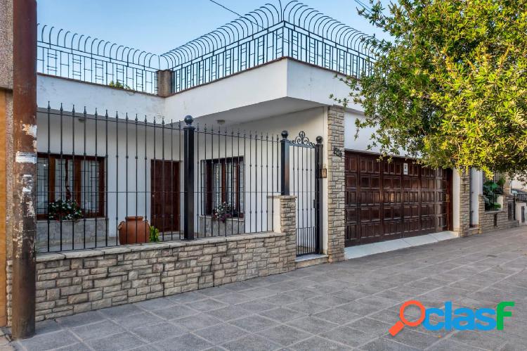 Venta Casa Avda San Martin - Zona Macrocentro