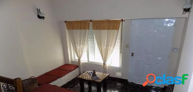 Chalet 3 ambientes! Impecable... Permuta