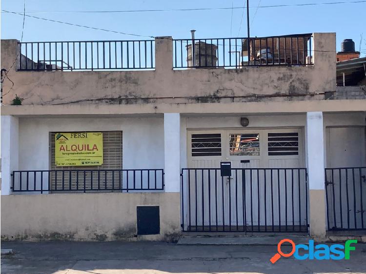 ALQUILER/CASA – OMBU 2424