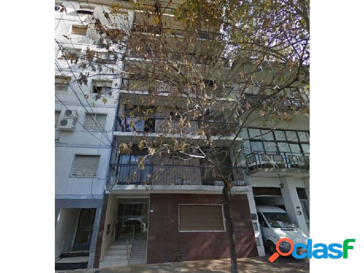 Departamento de 2 ambientes en Argerich al 1300, Flores.