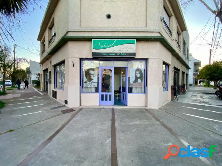 LATORRE PROP. VENDE LOCAL COMERCIAL CON DEPTO