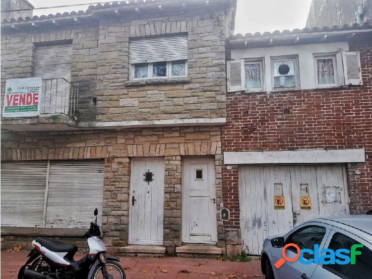 VENDO PROPIEDAD lote de 342m2- 4 PH (A RECICLAR)