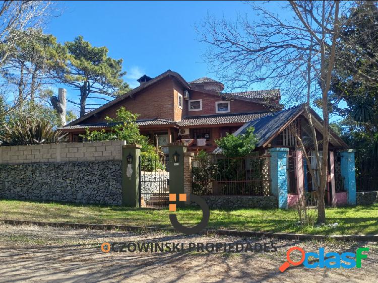 VENTA CHALET 5 AMB SUR VILLA GESELL