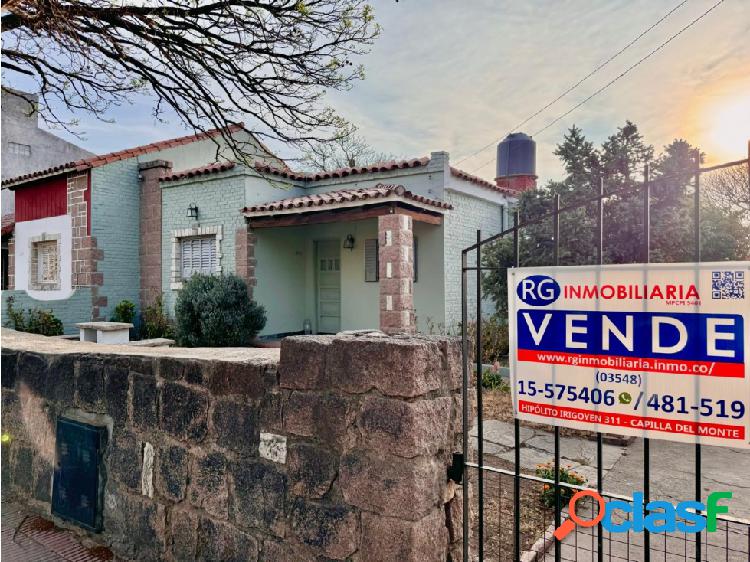 VENTA DE CASA CÉNTRICA EN C. URQUIZA - CAPILLA DEL MONTE-