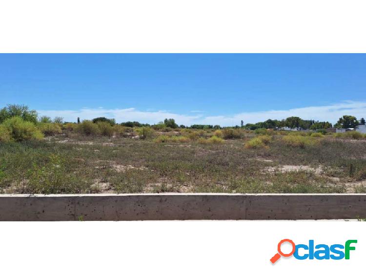 VENTA DE EXCELENTE LOTE EN CALLE ISIDORO BUSQUETS, LA