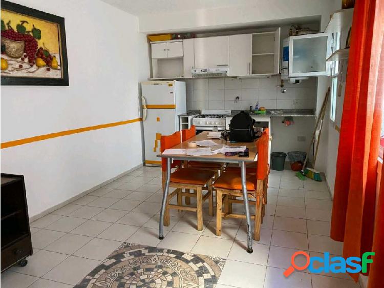 Alquiler anual duplex.un.dorm.amoblado