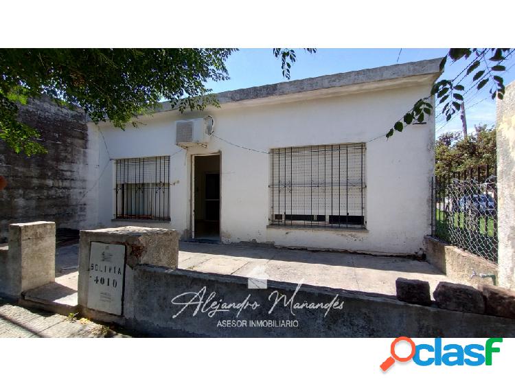 Casa en Venta B PyM, Bolivia esq Av. Sarmiento