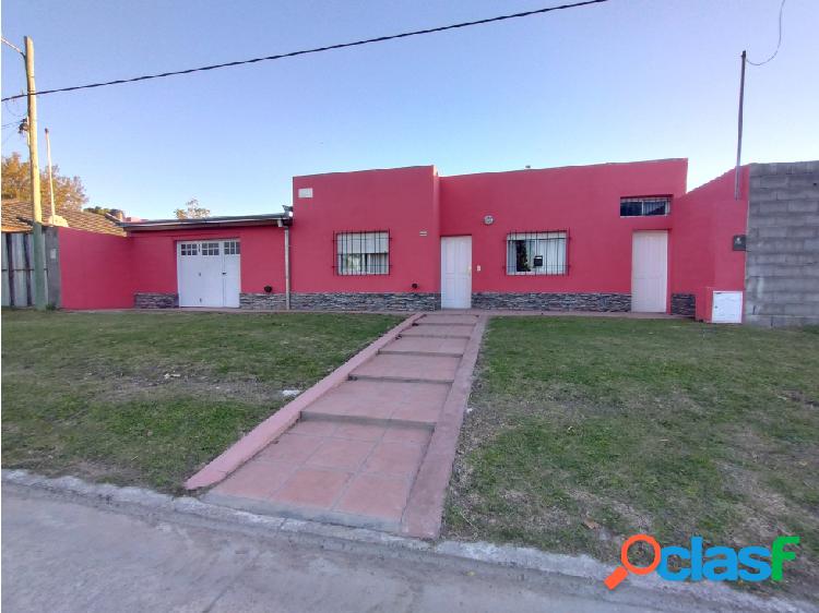 Casa idean quinta en Av Sarmiento 4900