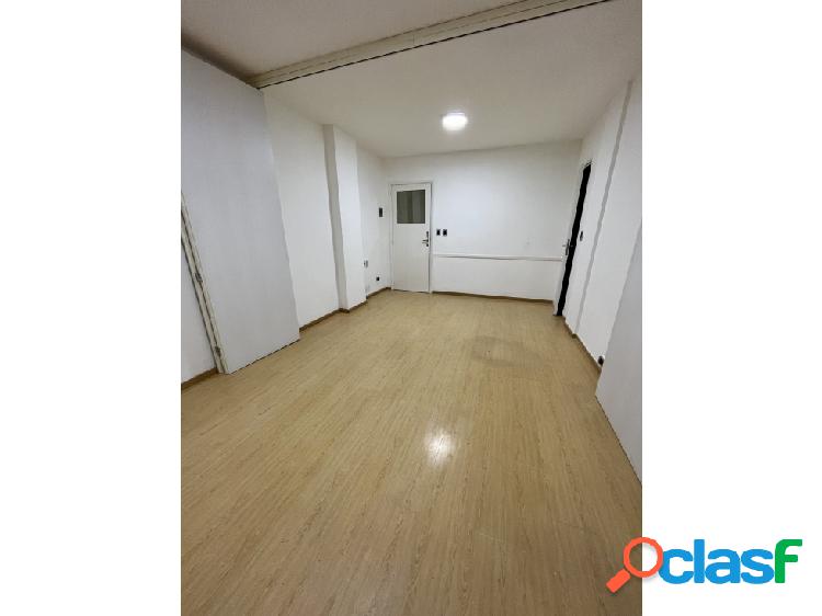 OFICINA COMERCIAL EN VENTA EN PLENO CENTRO DE LA CIUDAD