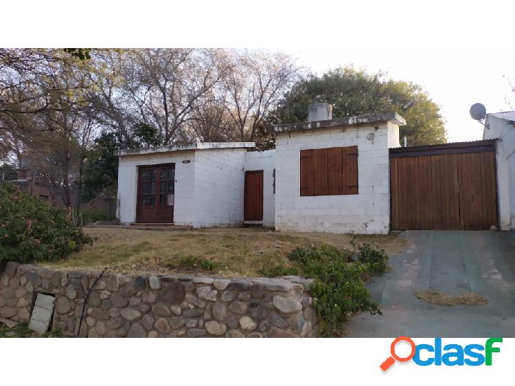 Saldán Casa en Venta 3 Dorm, Calle Principal con 480 m² de