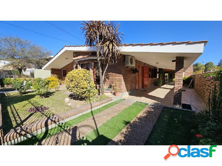 VENTA CASA CON DEPARATAMENTO CARLOS PAZ SANTA RITA