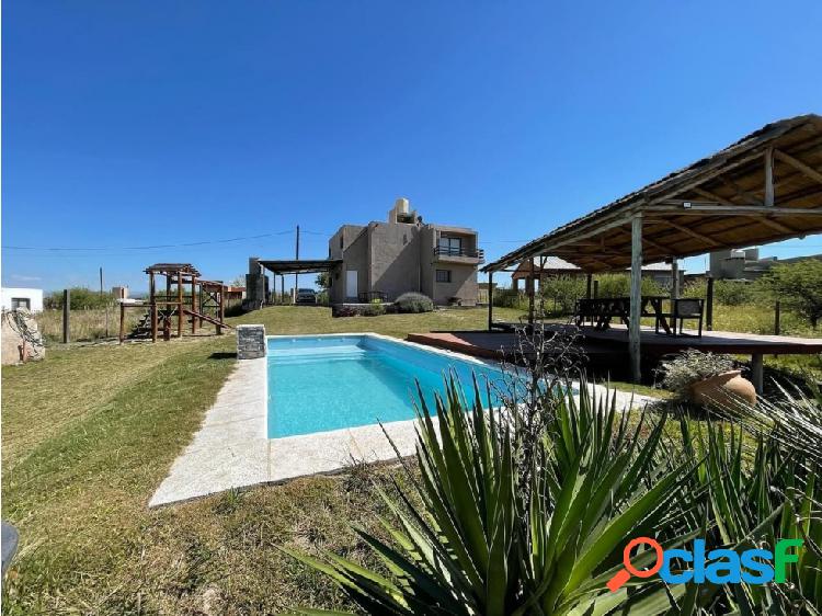 VENTA CASA SANTA CRUZ DEL LAGO CARLOS PAZ 4 DOR PISCINA