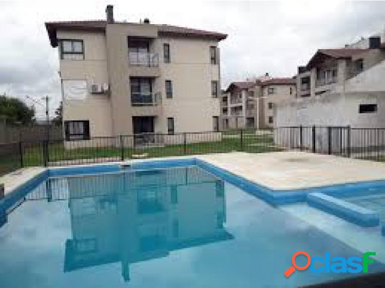 VENTA DPTO ARGUELLO CORDOBA CAPITAL COMPLEJO PISCINA 2