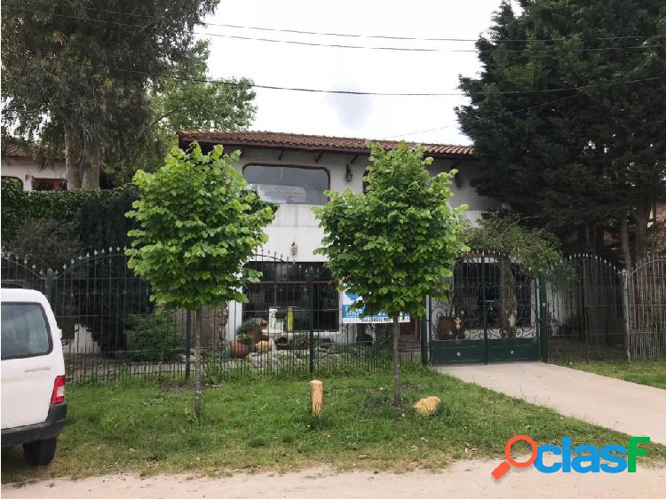 local con vivienda - Venta