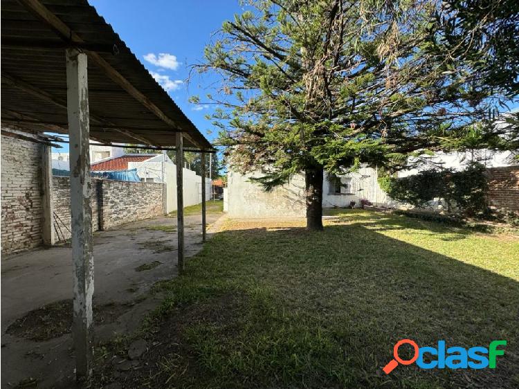 EN VENTA/PERMUTA GRAN CASA EN ZONA PARACAO